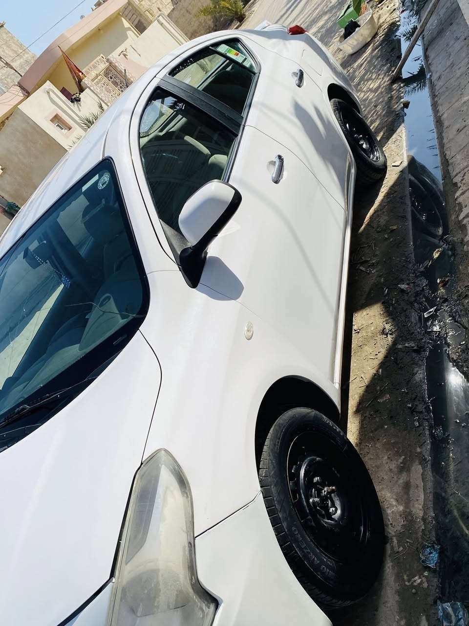 السلام عليكم 
نيسان صني موديل18 مكينه كير حداديه تخم تاير  تبريد فقط بيه بارد بل جاملغ الخلفي رقم اربيل باسم شركه تريد وكاله او تحويل سعر 92وبيه مجال  العنوان نجف كوفه حي ميسان الرقم *********** اكو واتساب
