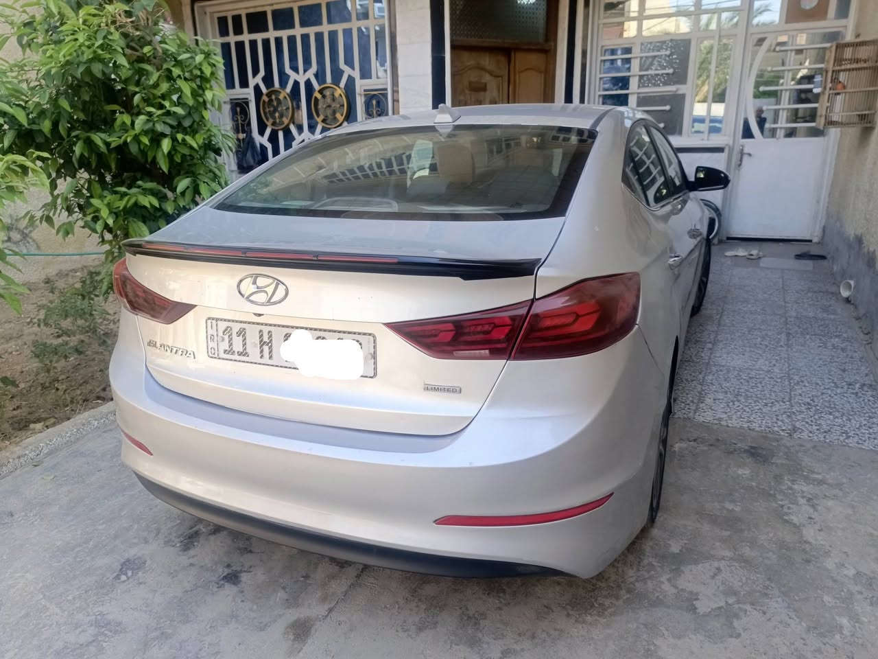 السلام عليكم النتراء أمريكي 2017السياره فول  بصمه فتحه شاشه كشن كهربائيّ جلد منضومه  محرك مكفول وكير رقم بغداد الجديد قبق جنطه السياره بدون ارباك السياره جاهزة السياره ليبل واحد كلير اثر شخوط 3قطع  السعر 109.التصال ***********
