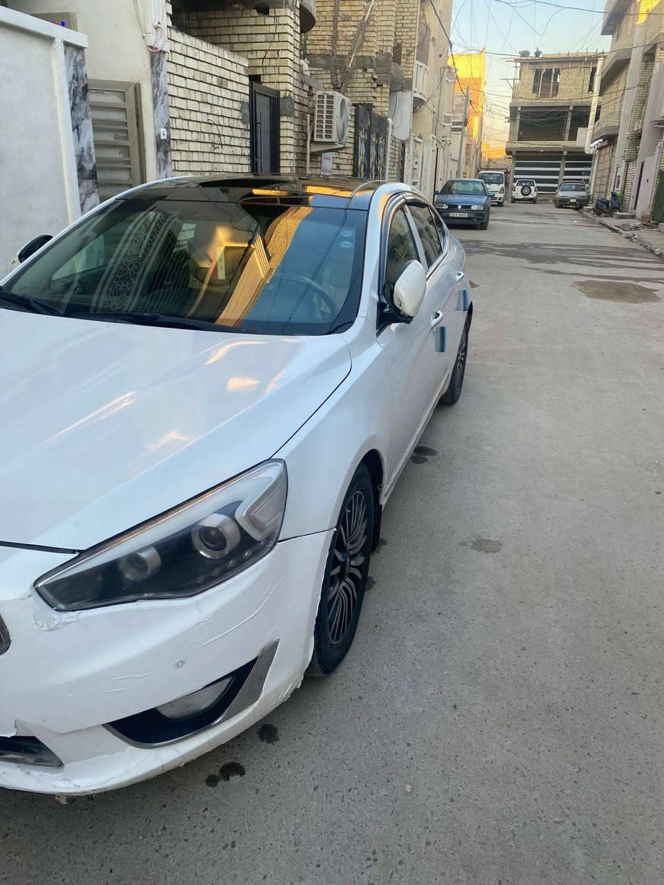 السلام عليكم
كادنزا للبيع موديل١٤ خليجي فول 

بابين صبغ يعني صفحه رش بدون دواخل 
 غرفتها لوك ومدوشمه 
باقي مكفول 
رقم اسليمانيه باسمي 
١٣٥سعر 

***********
