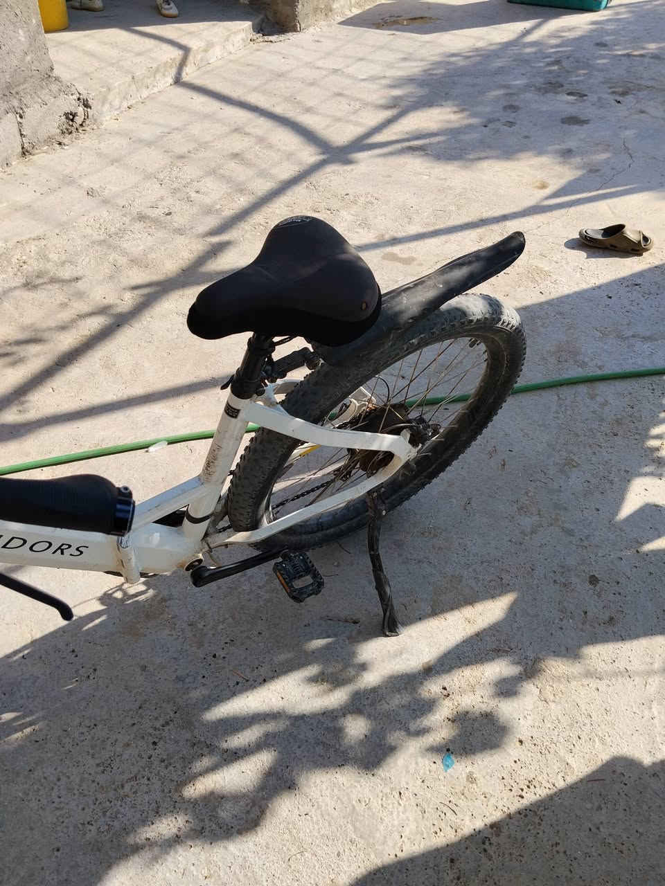 للبيع 
المعرف لا يعرف البايسكل الدبابه الشحن ماركة سندروس Sondors  مزاد أعلى سعر ابيع مكاني بغداد التاجي قرب مجلس بلدي قضاء التاجي رقمي ***********

 فقط فكس عندي البريك الامامي والبريك الخلفي يحتاج ضب يلزم بس يخفف 
مواصفاته ابحث باليوتيوب شحن يمشيك 15 إلى 20 كيلو وحسب الاستخدام
