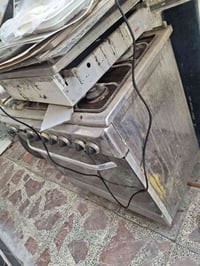 طباخ • يحتاج تنضيف • حرية