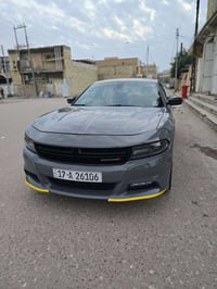 جارجر مديل ١٧ مواصفات sxt سياره نضيفه انضف من الصوره ضربتها  فقط الخشم...