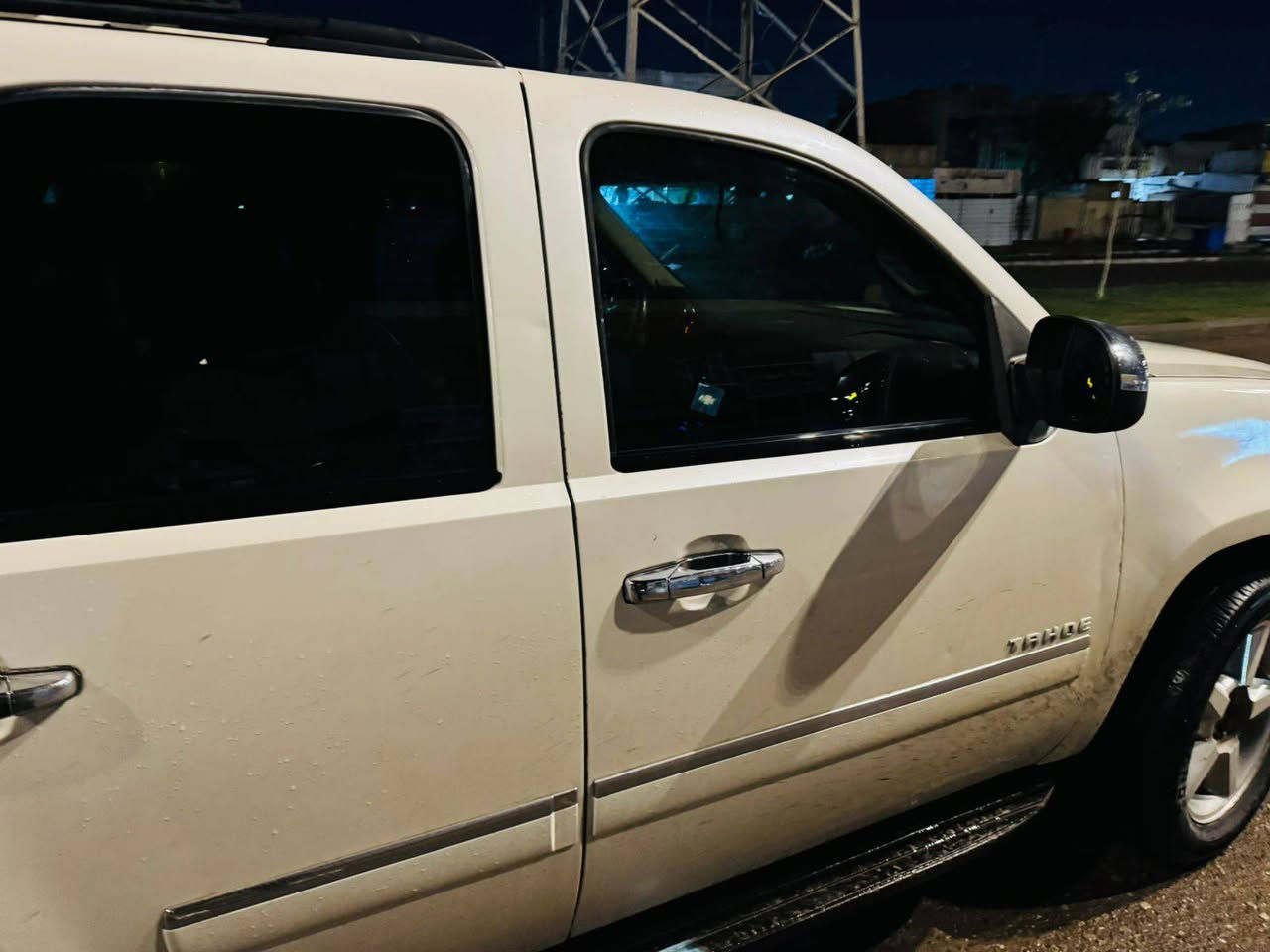 تاهو ادوات كصه قماره سياره جديده بمعنه الكلمه 
كصه قماره فقط. 2012. 
LTZ فول مواصفات 
58$ ***********
