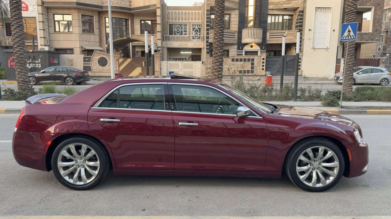 السلام عليكم..
كرايسلر اوباما 2017 كلين تايتل بدون صبغ بدون بارد ماعدا الدعاميه الاماميه اني صبغتها وصورها قبل الصبغ موجوده وبيه رصعه بالهلال جاملغ الخلفي 
مواصفات C
بانوراما
كشنات جلد كهرباء 2
كشنات تدفئه تبريد
شاشه ابل كار بلي
برده خلفيه
ستيرن صاج كهرباء 
ميموري خزن
دوسات نيكل
مري قلاب 
فول مواصفات عدا الرادار
السياره جديده بدون اي نقص ماشيه 115 الف ميل باامريكا ماشيه جانت 70 الف ميل رقم دهوك بااسمي رايدها ب 250 $ وبيها مجال مكانها بغداد اليرموك للأستفسار ***********
