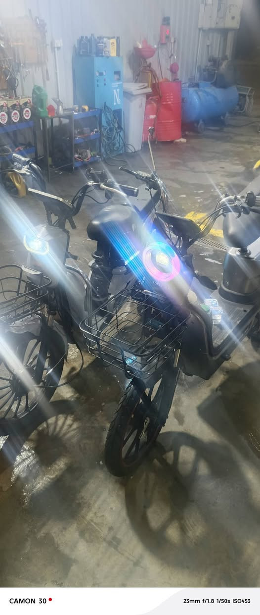 درجتين شحن للبيع نضافه فول مثل ماموضح بل صوره بل حقيقه بعد احلا  سعر 500وبيهن مجال كلش قليل مكاني بعقوبه. ***********
