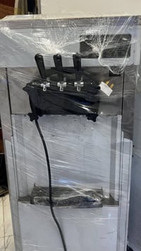 جهاز للبيع  جهاز ايسكريم نظافه 90% اكثر  07882943065