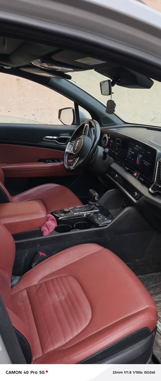 البيع كيه سبورتج وارد أمريكي ٢٠٢٣ مواصفات واحد عله واحد مكينه ٢٥٠٠ السعر ٢٠٠ ورقه وبيه مجال العنوان بغداد حسينية العامل رقم الهاتف ***********
