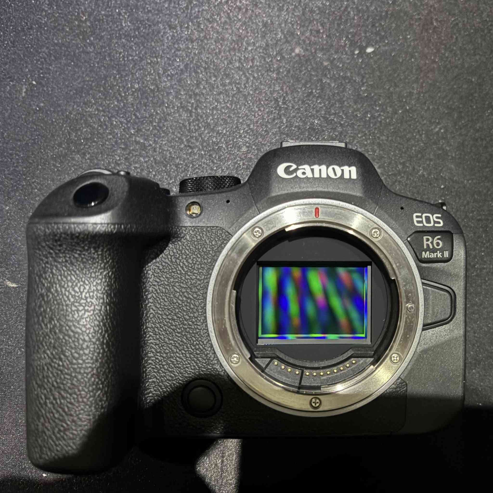 سلام عليكم ، كانون r6 ii للبيع + عدسة rf 50mm 1.8 للبيع + عدسة rf 35mm 1.8 + رونين rs4 mini + كيج canon r6 ii 
الكاميرا بحالة ممتازة جداً الشتر مالتها 3700 يعني حاله ممتازه الكاميرا بسعر 2،200،000 ، العدسة ال50mm سعر 225 الف ، العدسة ال35mm 525الف ، الرونين 400 الف ، الكيج  سعره 125 الف ، الاسعار قابله للتفاوض العنوان النجف


**إذا كنت صاحب هذا الإعلان وتريد حذفه لأي سبب، رجاءا أرسل رسالة إلى الدعم الفني**