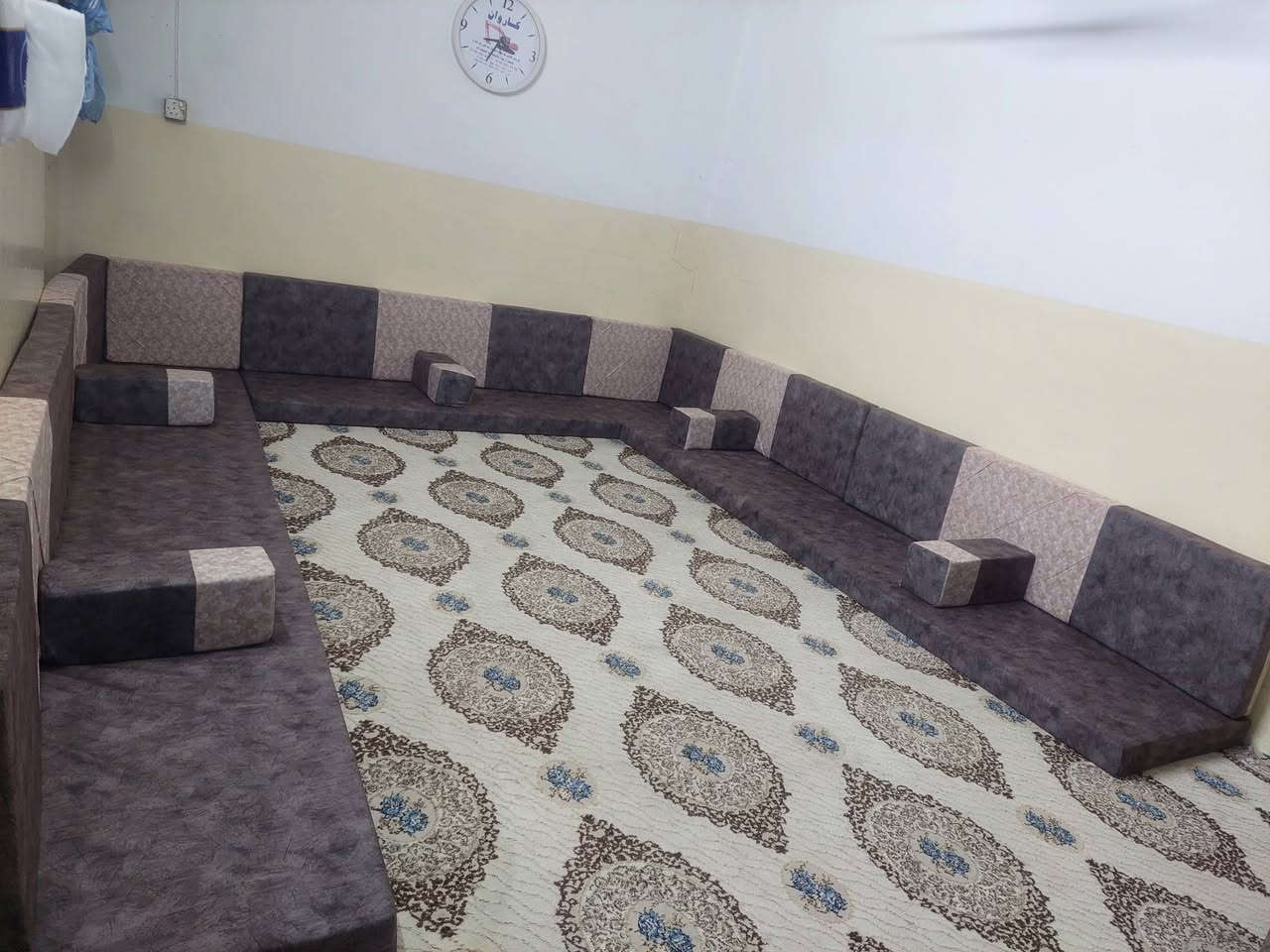 مد عربي للبيع في اربيل سماكة ١٠ سم ضغط تواصل واتس او خاص***********
