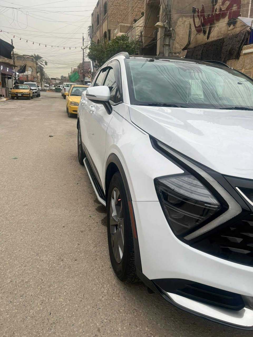 السلام عليكم السبورتج موديل ٢٠٢٣ رقم بغداد اب اسمي
امريكيه صور حادث مال امريكيه مرفق وياهن بس بنيد
ونفسه مصلحه السياره فول فول مواصفات بانوراما 
كامره دواره حساسات نقطه عمياء كشتات جلد +كهرباء 
السياره مال بيت تجي وشوف بعدهه جديده كلش 
ماشيه ٤٠ الف حقيقي ....مكان السياره بغداد الشعب 
حي اور ...السعر ٢٠٥وبيهه مجال بصيط حك جيتك
***********
