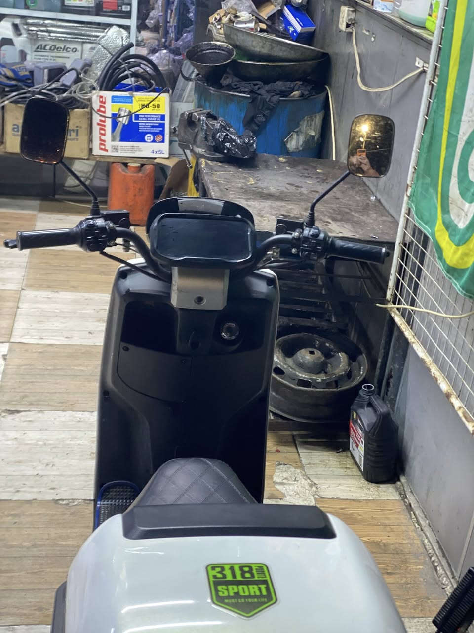 ماطور 318 للبيع العنوان موصل حي السكرمجاور مسكوف ابو جنه الأستفسار ***********واتساب+هاتف
