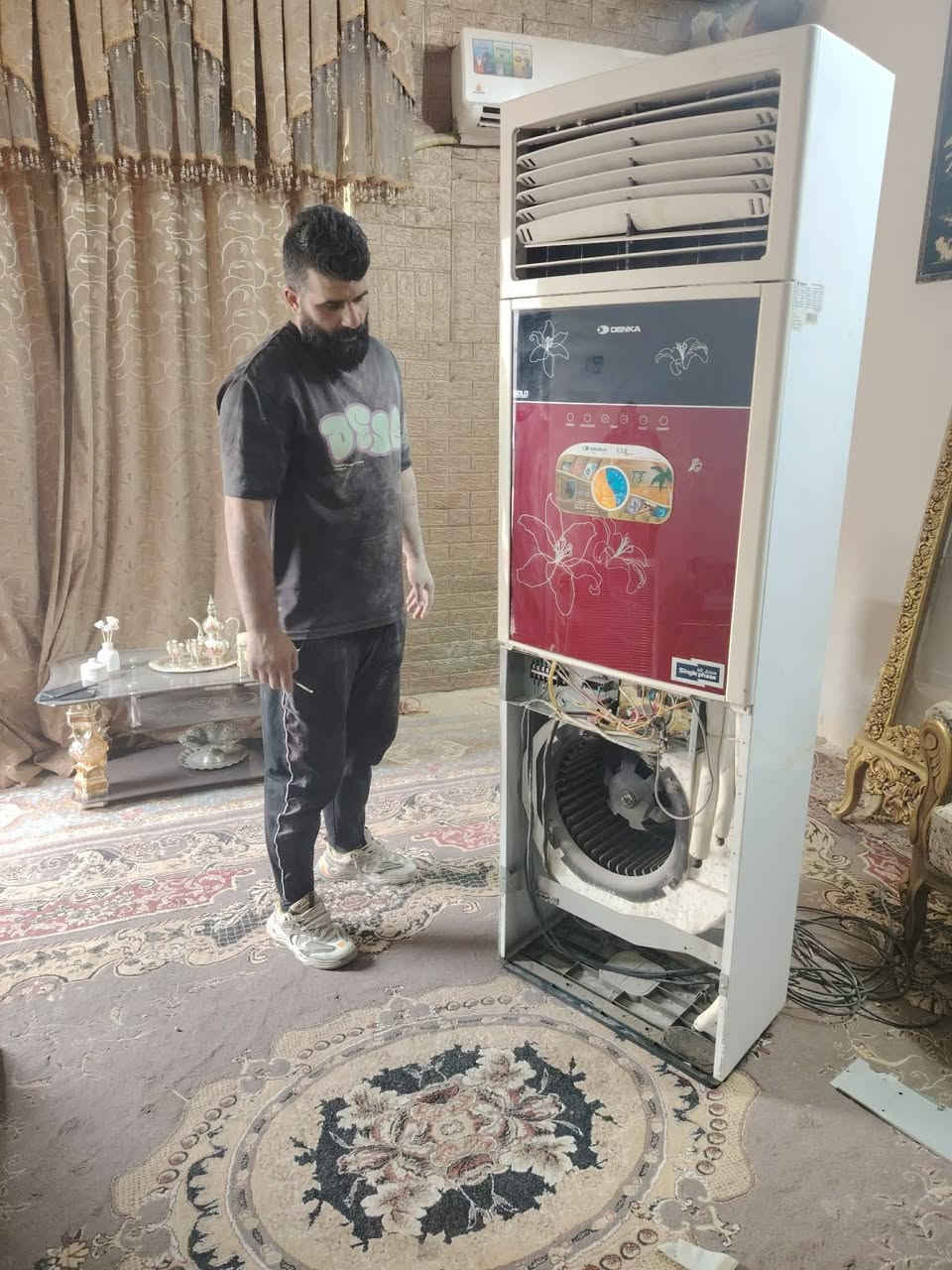 جميع مناطق النجف 
***********
صيانة موقعيه 
غسل تنصيب  
أسعار تنافسية
