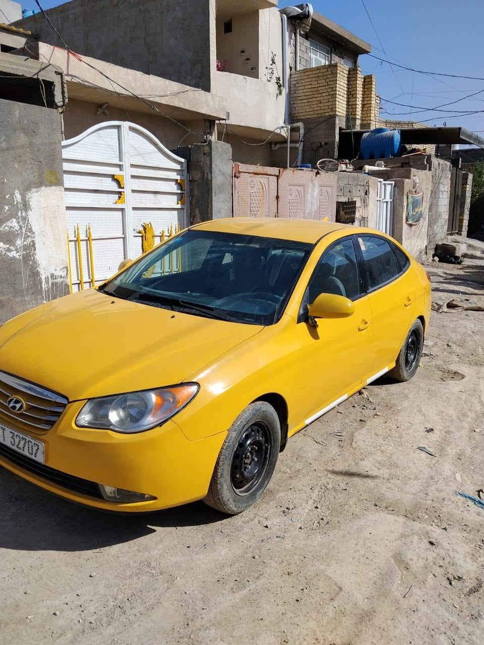 النترا 2010 وارد امريكي 
حادثها جاملغ وباب السايق بيها سونار بدون دواخل
مكفوله من الغود والشواصي والتكم كير جديد مبدل
رقم بغداد ب اسمي 
داخل رصاصي 
مثبت سرعه نضام ABS
عبوة فيت بم جديده نوزلات بلكات مجاول جدد
سعر 93
مكان السياره بغداد المشتل 
رقم ***********
