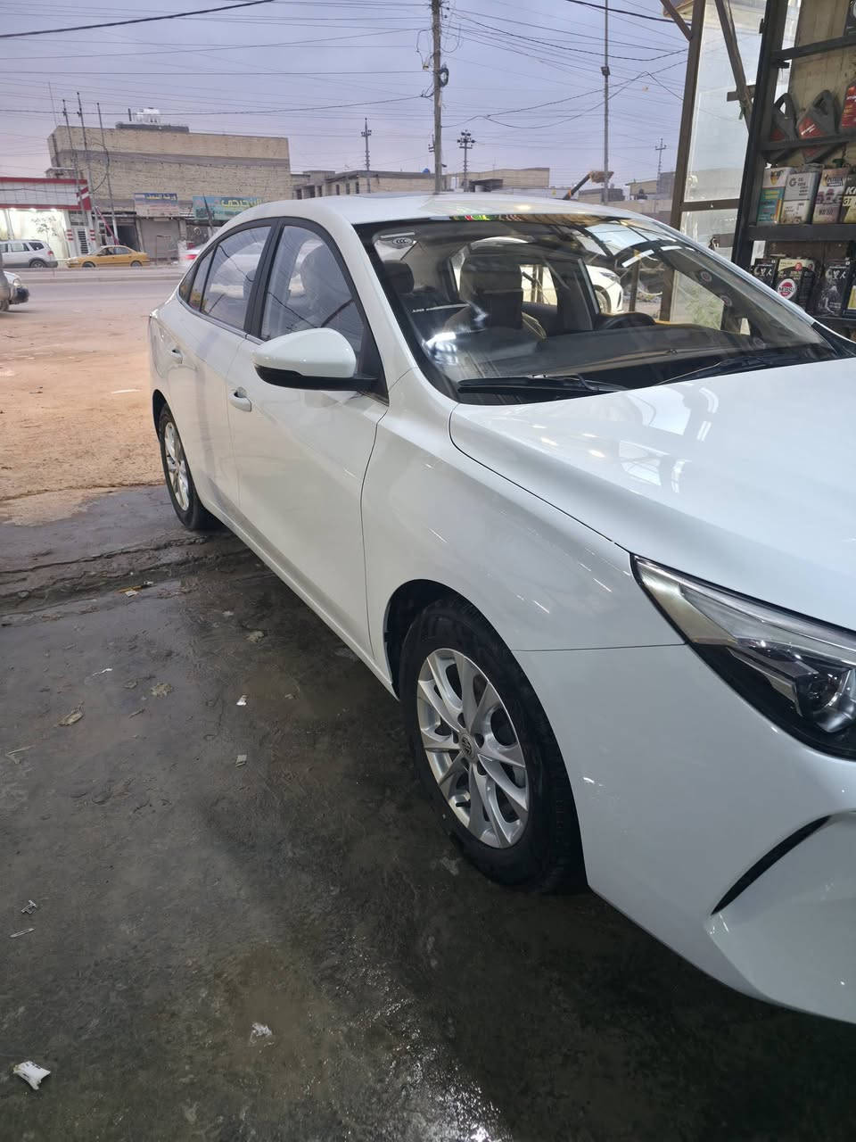 للبيع mg roewe  موديل 2024 رقم اربيل باسم شركه فول مواصفات فتحه . تحكم استيرن . سايد ابريك بصمه . دخول ذكي بصمه . مواصفاته معروفه . بيه بارد كد ٤ أصابع مامصلحه بالجاملغ عكس السايق الباقي كفاله ماشيه 5168 قابل للزيادة اخت الزيرو سياره جاهزه بصمات عدد 2 مع السياره السعر 108 وبيه مجال  العنوان النجف الإشراف للتواصل رقم الهاتف *********** متوفر واتساب
