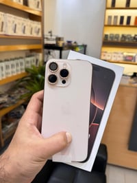 16 PRO MAX 256 GB Master  ١٩٩  شحنه فقط بطاريه ١٠٠ نضافه جدا عالية باك...
