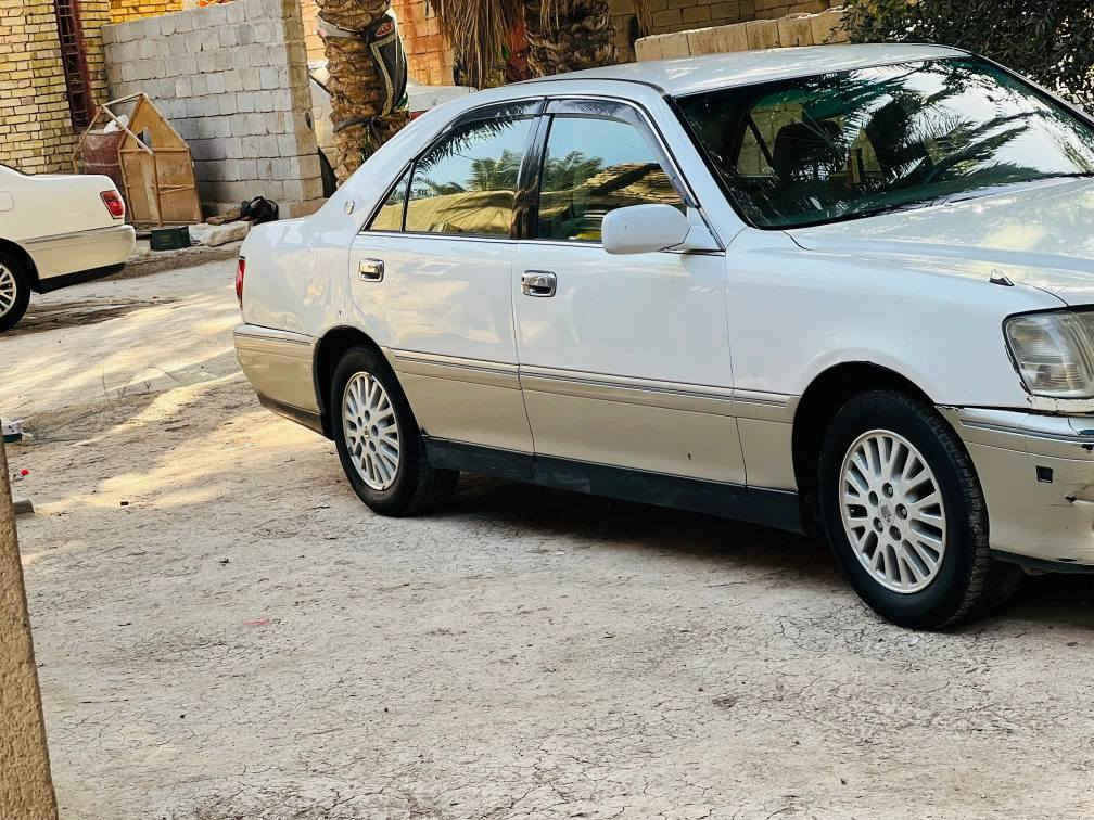 ملكة دخول جديد
كصة وحده متوم ارقام وسنويه طبق الاصل شغل درجة أولى مكينه وگير ديفور الكبير كفاله تبريد ثلج حداديه جديده تخم تاير 3 دكم ستيرن كهربائي 
كهربائيات كله شغاله بردة خلفيه شاشه دواخل جديده 
سياره حلوه وجاهزه من كلشي 
السعر 24 وبيه مجال 
للاستفسار على رقم فقط ***********
