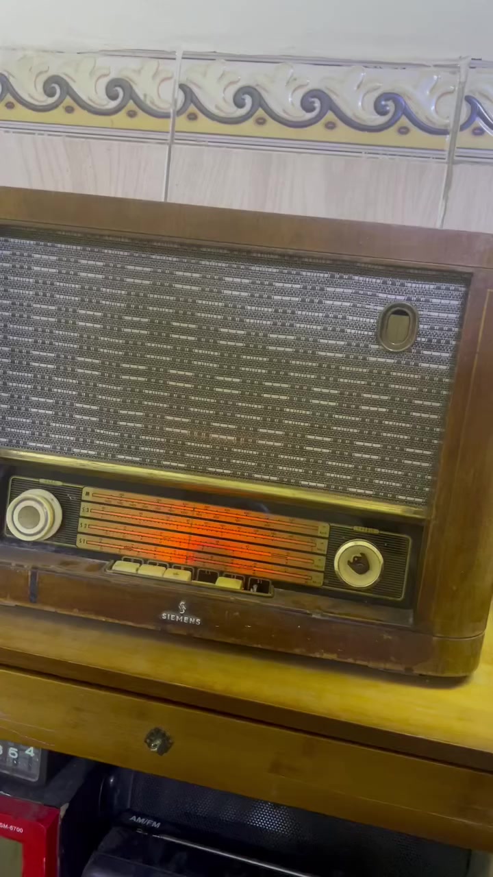 انتيكه ونص هذا للبيع سيمنس الماني شغال بدون FM


**إذا كنت صاحب هذا الإعلان وتريد حذفه لأي سبب، رجاءا أرسل رسالة إلى الدعم الفني**