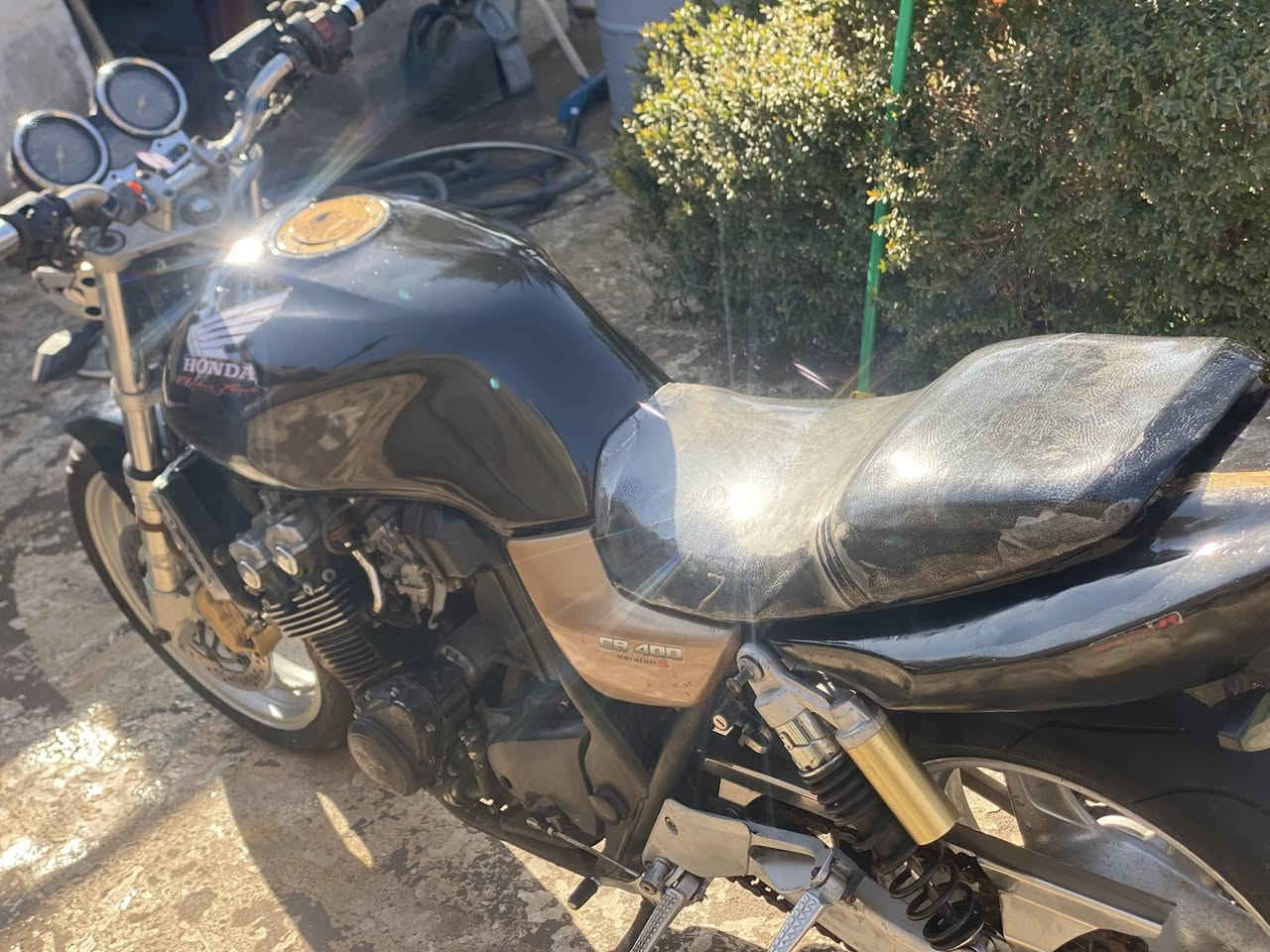 السلام عليكم
سيبي فور 400cc جيل ثاني هايبر   16 ولف 
داجه اوراق كامله مدفوع كمركً 
دراجه مكفوله من  تنقيص. و تبخير  
عليهة صالنصه كاربون فايبر 
دراجة خير من الله مال جناي 

مكان واسط صويره 
السعر  1300. وبيهة مجال
‏***********
