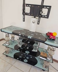 ميز تلفزيون • سعر مناسب • ع الخاص