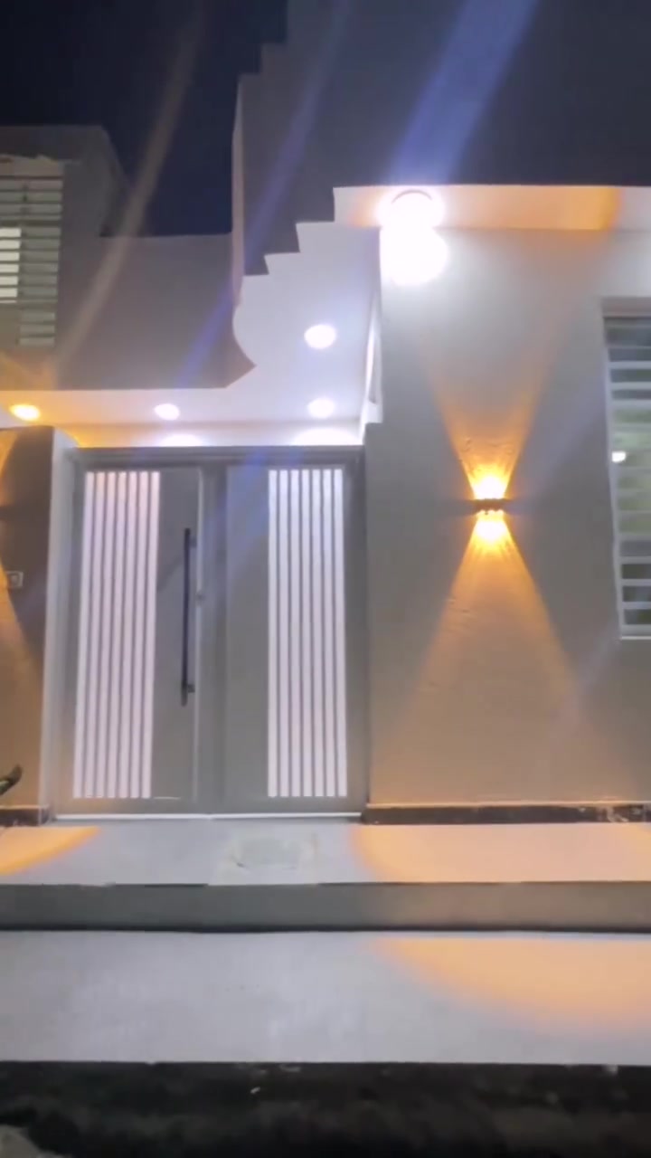 🏡 بيت للبيع 📍 الموقع: الإسكان الصناعي بل 3000 (شارع تبليط) المساحة: 100 متر البناء: حديث كونكريت صب طابو صرف💰 السعر: 95 مليون  بيه مجال بسيط 
📞 للاستفسار: اتصل واتساب أو خط ***********
