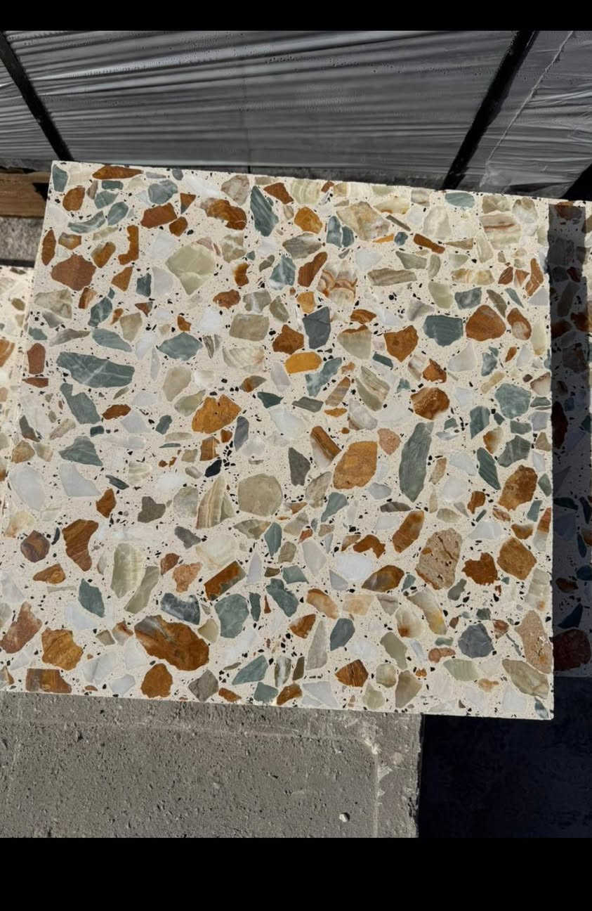 # مرحبًا بعملائنا الكرام 🟡

إنتاجنا من #الكاشي و #الموزائيك يتميز بأعلى جودة ومطعم بأرقى أنواع #المرمر. نقوم بالإنتاج باستخدام #مكبس #أوتوماتيكي للحصول على #كاشي درجة أولى G-W. 

نقدم كاشي #من الدرجة الأولى بأسعار ثابتة ومناسبة لجميع أنواع الكاشي والموزائيك. 😎💪

يمكنكم اختيار اللون المناسب لكم وسنتكفل بعملية التوصيل. 🤗

نستخدم #مواد من الدرجة الأولى والمياه العذبة في عملية الإنتاج، ونحن مستعدون لتجهيز المواد المطلوبة. 🚛🚛👇👇

1- الدينا بلوك من الدرجة الأولى 💯
2- مقرنص من الدرجة الأولى 🌹
3- شتايكر بقياس 80*80
4- الدينا شتايكر ملون بقياس 40*60♣️

💥

كاشي بقياس 40*40 👌👌👌

(كاشي #بغداد🔴

🦾🦾🦾

#سعر #جملة 

#العنوان #بغداد، الكمالية  

للتواصل معنا، يُرجى مراسلة #الصفحة أو الاتصال على الرقم التالي:

***********👉.   رقم الهاتف 📱
***********👉.     📞📱
