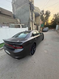 جارجر موديل 2023السيارة sxt شاشة جبيرة   كشنات حضن ماشيه 38ميل مكينة 3...