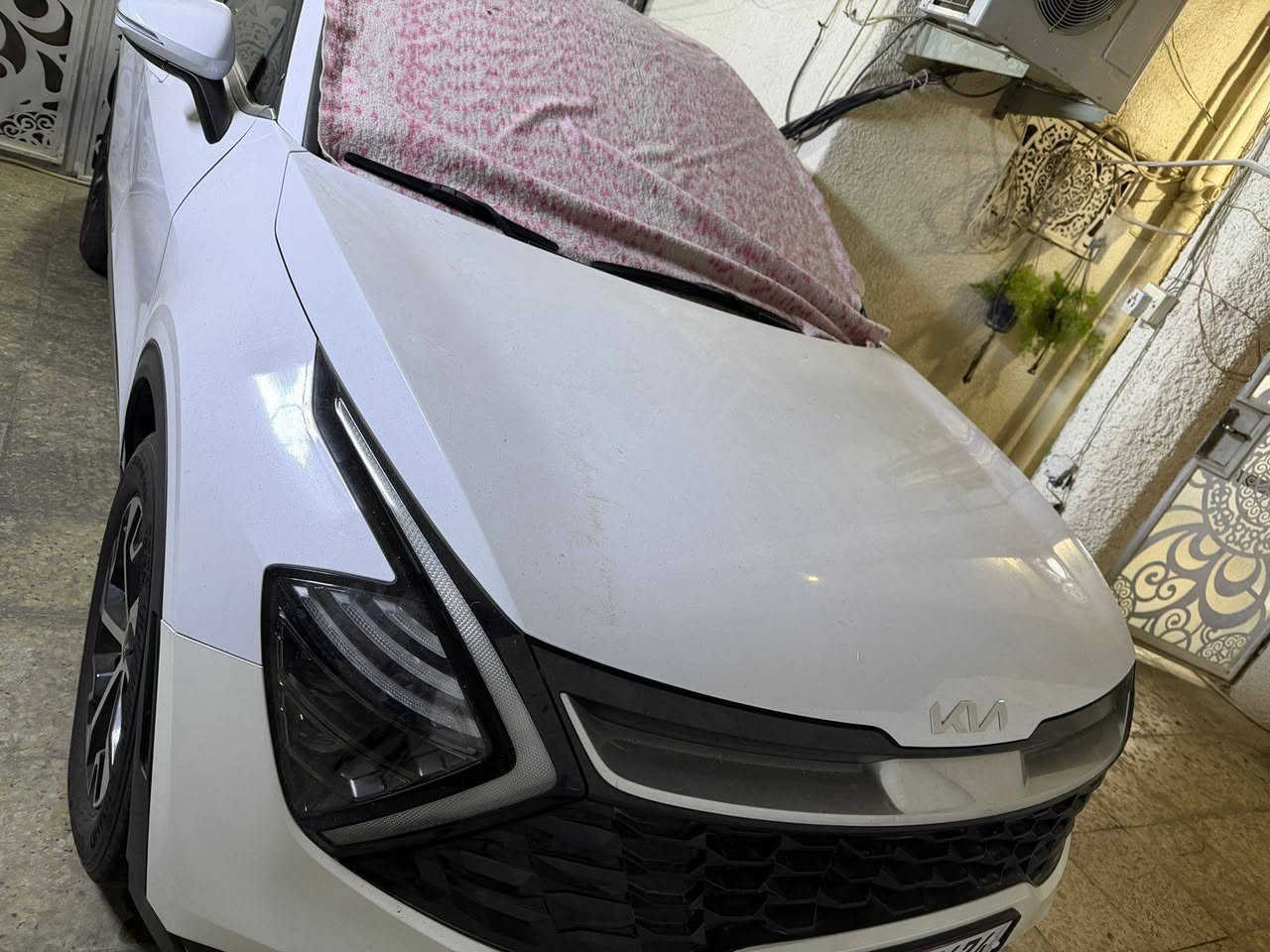 سبورتج 24 وارد امريكي للبيع او مراوس فول مواصفات بلا فتحه حادث خلفي فقط طخه خفيفه جاملغ الخلفي عكس السايق بارد فقط تبديل دعاميه اماميه حادث كلب اجلكم الله ماشيه 24 الف كيلو متر رايده 220$ أتصال *********** بي فايبر تحياتي للجميع بغداد, العراق
