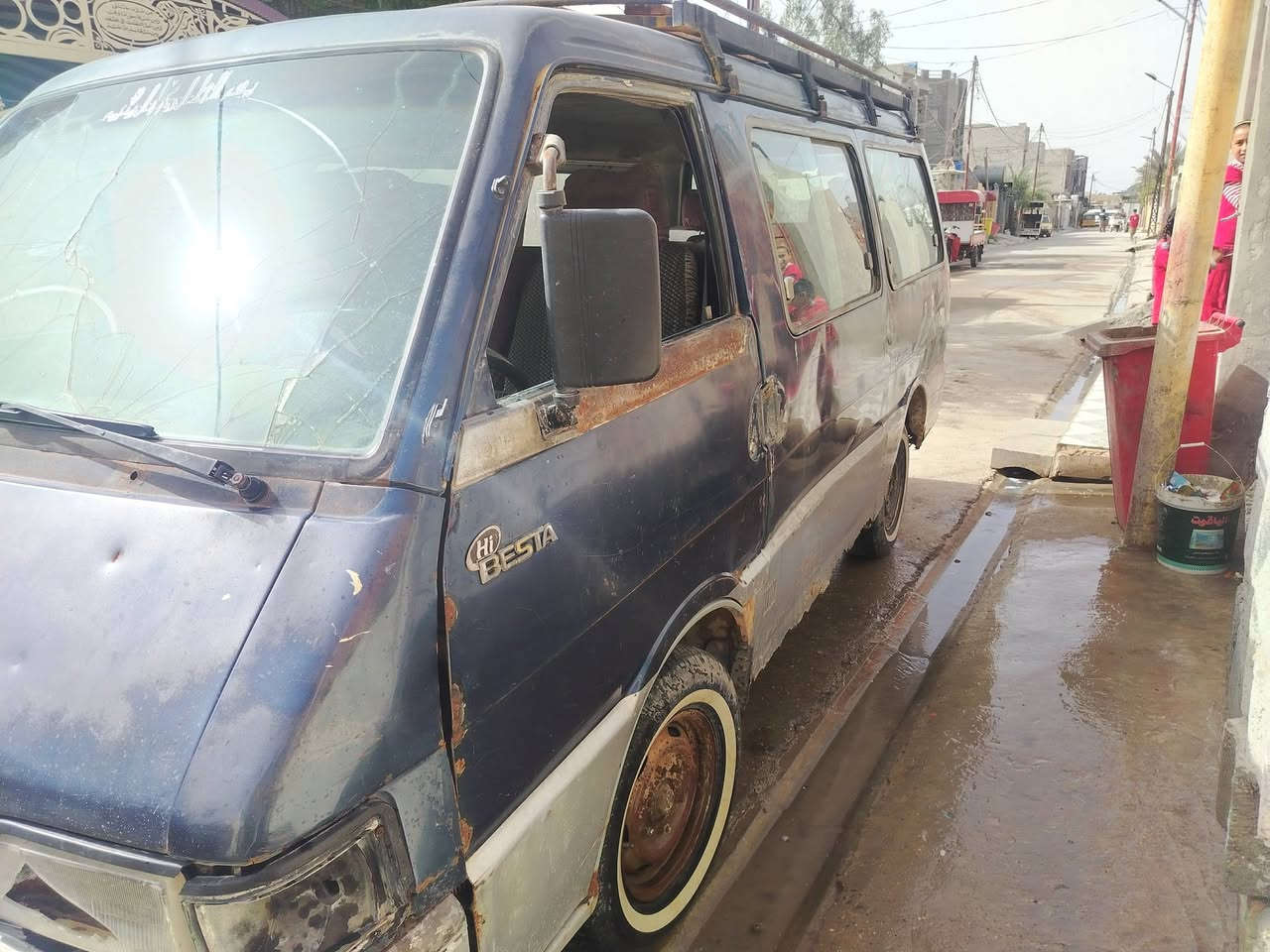 كيا بستا 94 سنوياتها ب 28///××*********** والسعر 16 ورقه وراعيه دور تحويل
