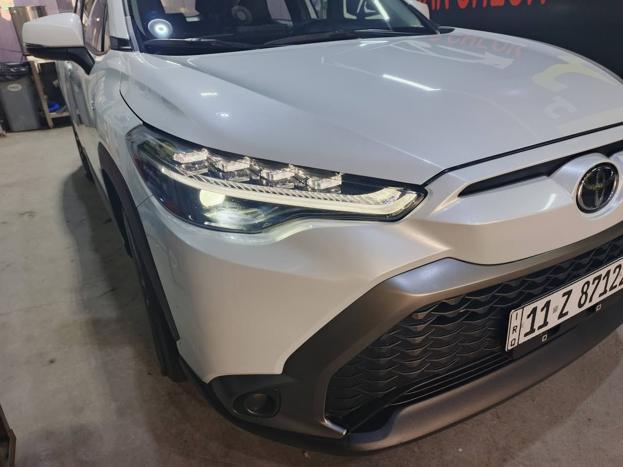 السلام عليكم
تويوتا كورلا فورنت لاندر
شكل (S)
✅مكفوله من الضربه والصبغ والبارد

 ✅اريل ماوس 

  مواصفات

✅بصمة عدد 2 

✅جلد 

✅رادارات

✅لايت زينون

✅بك لايت لد

✅فتحة

✅شاشه تعمل ابل كار بلي 

✅ خمسه عدسات + لد امي 

✅كراسي جلدكهربا ثلاث طكات

✅تبريد شاشة

✅قطعتين تبريد

✅سايد بريك كهرباء

✅اوتو هولد

✅مانع نزلاق

✅دشبول دجتال
اخوان سياره جديده بمعنا الكلمه ماشيه 7. الف بسمي رقم بغداد والسيارة مواصفات اصليه ما بيها ايشي عمل

سعر السيارة : 180$
للأسفسار : ***********
مكاني بغداد
