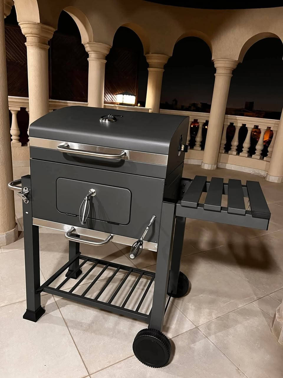 متوفر شواية فحم باربيكيو لجميع انواع المشاوي ضاغطة مقياس الحرارة دبل سيباية ودبل جرارات فرحم جك تحكم بالحرارة مناسبة للحدائق والشاليهات للاستفسار *********** واتساب أو خاص
