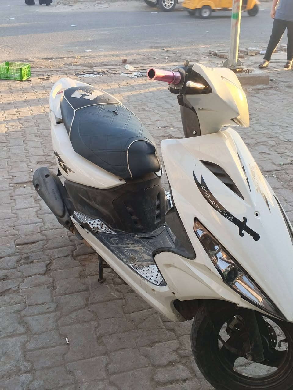 سلام عليكم دراجه ماكس مضلع 120للبيع دراجه نضيفه وخير من الله بس بيها صوت خفيف بل اكلج المكان مدينه الصدر السعر400وبيها لشراي رقم الهاتف ***********
