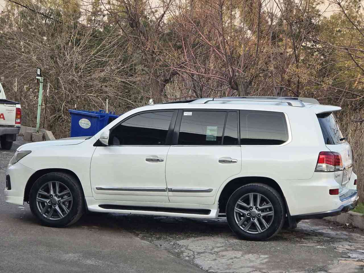 لێگزز 2009 علوجە بێرەقەمە  🗳🏷
بەشەرت دوبەیە کەفالەی مەدەنی دەکەم 
پێشودوای کراوەبە مۆدیلی 2015 
فول مواسەفاتە هەموشتی ێیشەکا ت جوپوجەکەکانی مەزبوتە
بۆیاخ کراوە لەدوبەی بەخی پێوەیە دەعمومەعجونوجەم پی نیە 
مەکینەوکێر و دەبڵ گێر بەشەرت 
زۆرتوندوتۆڵە هەرجوارتایەشی نوێیە
***********
بۆ نرخ کۆمێنت بکە🗳

ئـەگەر سەیارەکەت دەفرۆشیت نامە بنێرە با بلاوی کەینەوە لۆت
