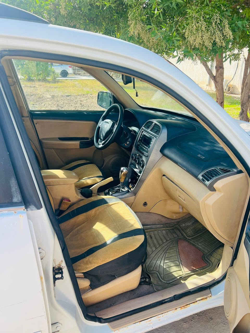 السلام عليكم 13جاهزه من كلشي سعره55مكان بغداد بيه تكحيلاة شبر صبغ باب خلف الصدر اليحب يتصل ممتواجدع فيس ***********
