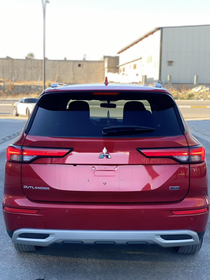 ارخص سعر بسوك رجاء اذا مو شراي لاتخابر‏
Mitsubishi Outlander 2024
متسوبيشي اوتلاندر ٢٠٢٤ للبیع
بانوراما و فور ويل ٦ وظام قياده
ماشي ٢٢ الف میل
تترقم شمالي فول مواصفات
مکان سلیماني 
***********
***********
