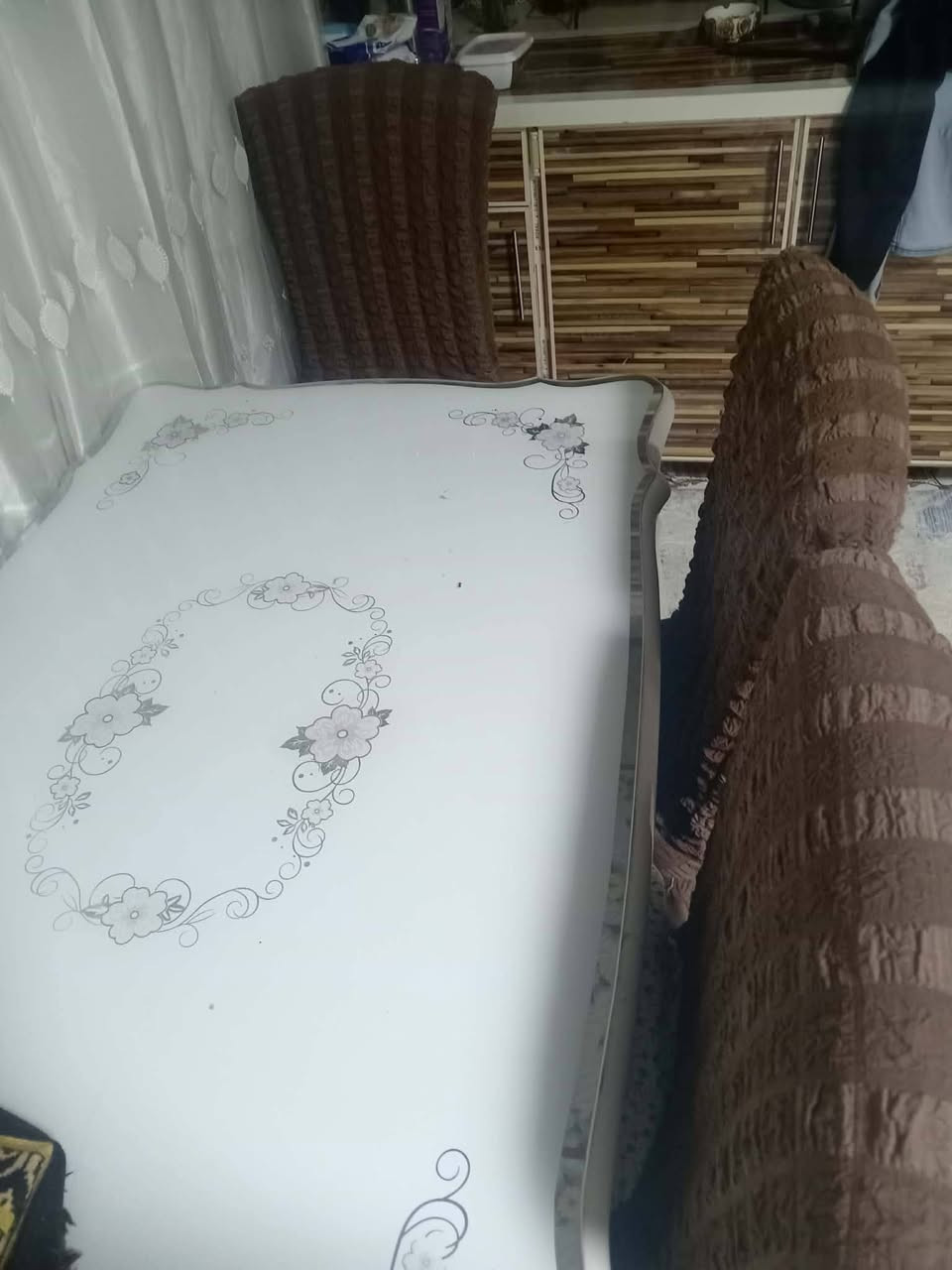 ميز طعام مع ٤كراسي السعر ١٥٠وبي مجال


**إذا كنت صاحب هذا الإعلان وتريد حذفه لأي سبب، رجاءا أرسل رسالة إلى الدعم الفني**