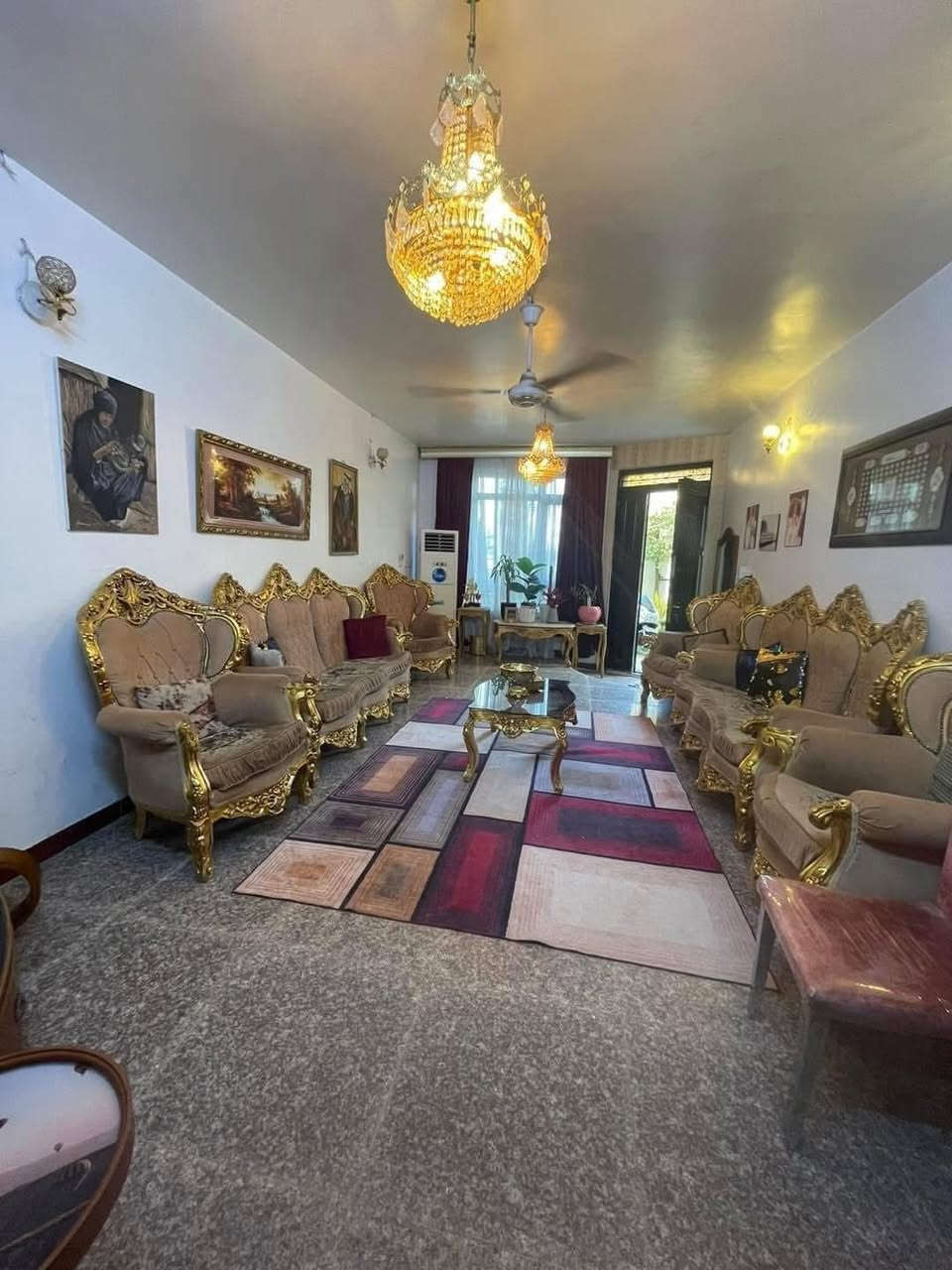 عقارات-الخضراء - نسعى - دومآ- نحو- الافضل
#اعلان رقم ((885))

#دار بناء درجه اولى للبيع في منطقة السيدية مربع الضباط  

#مساحة : 200 متر واجهه:8م

#المحتويات : 1  غرفه نوم  طابق أول صالة  استقبال هول داخلي مطبخ  خدمات متكاملة مناور كراج وحديقه 
طابق الثاني نوم عدد3 خدمات 

#السعر : 620  مليون قابل للتفاوض 

مراسلة الصفحة على # الفيس بوك 
عقارات -الخضراء - في السيدية
# او الاتصال على الرقم
☎️***********☎️ 
#او مراجعة مكتب الخضراء 
في السيدية شارع العلوة مقابل قاعه ريتاج للمناسبات
