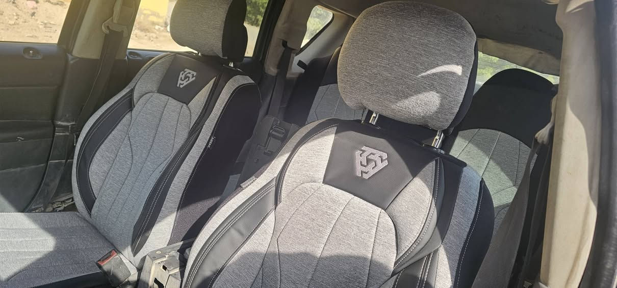 جيب كومباس للبيع ٢٠١١ السيارة مصبغة عام للجمالية حادثها فقط الباب الخلفي  السعر ٧٠ للاستفسار ***********
