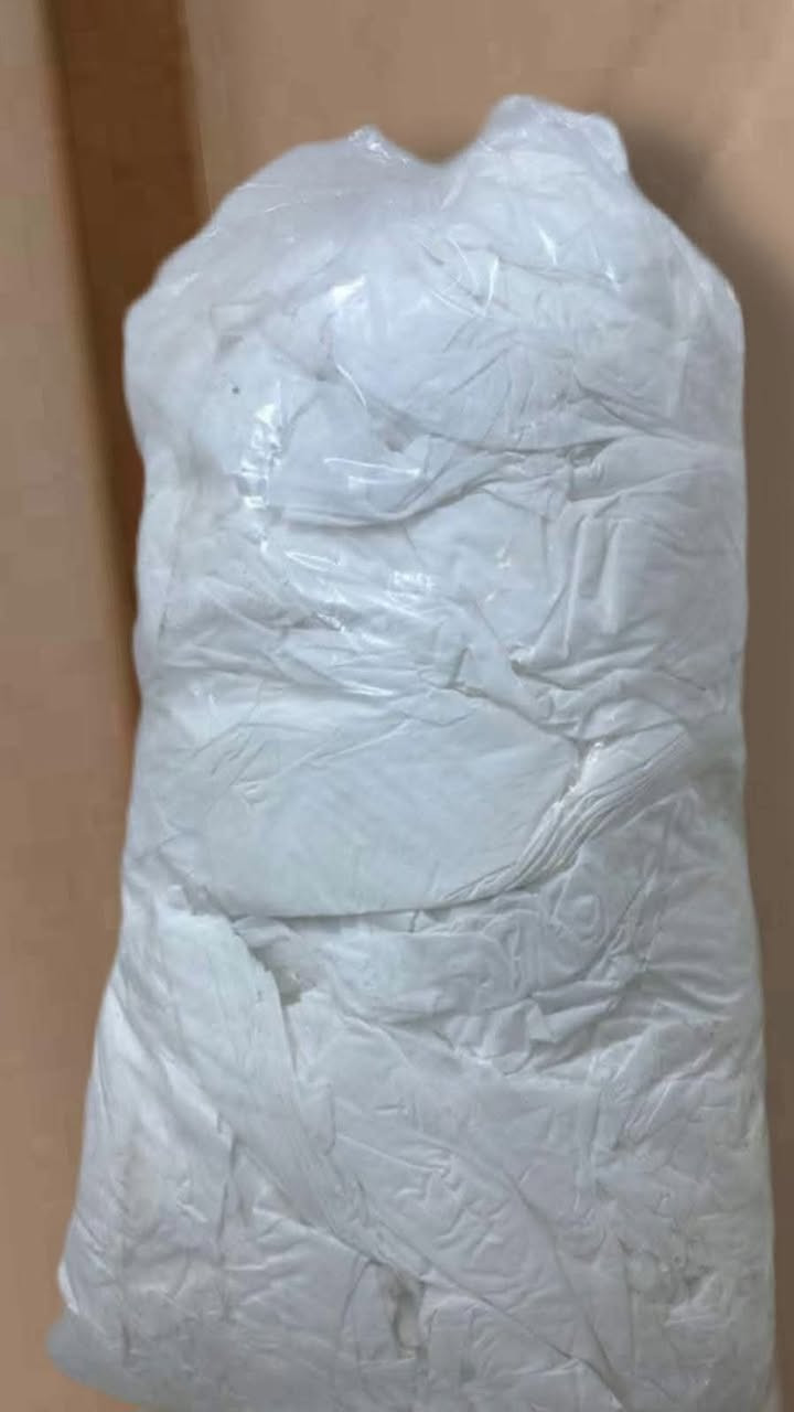 ✨ كلينكس فاين ناعم – استخدامات متعددة ✨
✅ نوعية فاين ناعمة وملمس مريح
✅ قطع كبيرة وامتار كثيرة
✅ مناسب للأهل والبيت 🏠
✅ مناسب للمواكب 🕌
✅ مناسب للسيارات 🚗
✅ مناسب للاستخدام الشخصي واليومي
📦 الكيس حجم كبير جداً (بحجم كيس الطحين تقريباً)
🧴 يمكن إضافة المعقم حسب الطلب
⏳ اقتصادي ويكفي لفترة طويلة، قد يصل استخدامه إلى سنة أو أكثر حسب الاستهلاك
📈 الكميات متوفرة وبوفرة كبيرة
💯 عملي ومناسب لجميع الاستخدامات وبسعر مناسب.
للطلب والاستفسار راسلونا على الخاص. 🌹


**إذا كنت صاحب هذا الإعلان وتريد حذفه لأي سبب، رجاءا أرسل رسالة إلى الدعم الفني**