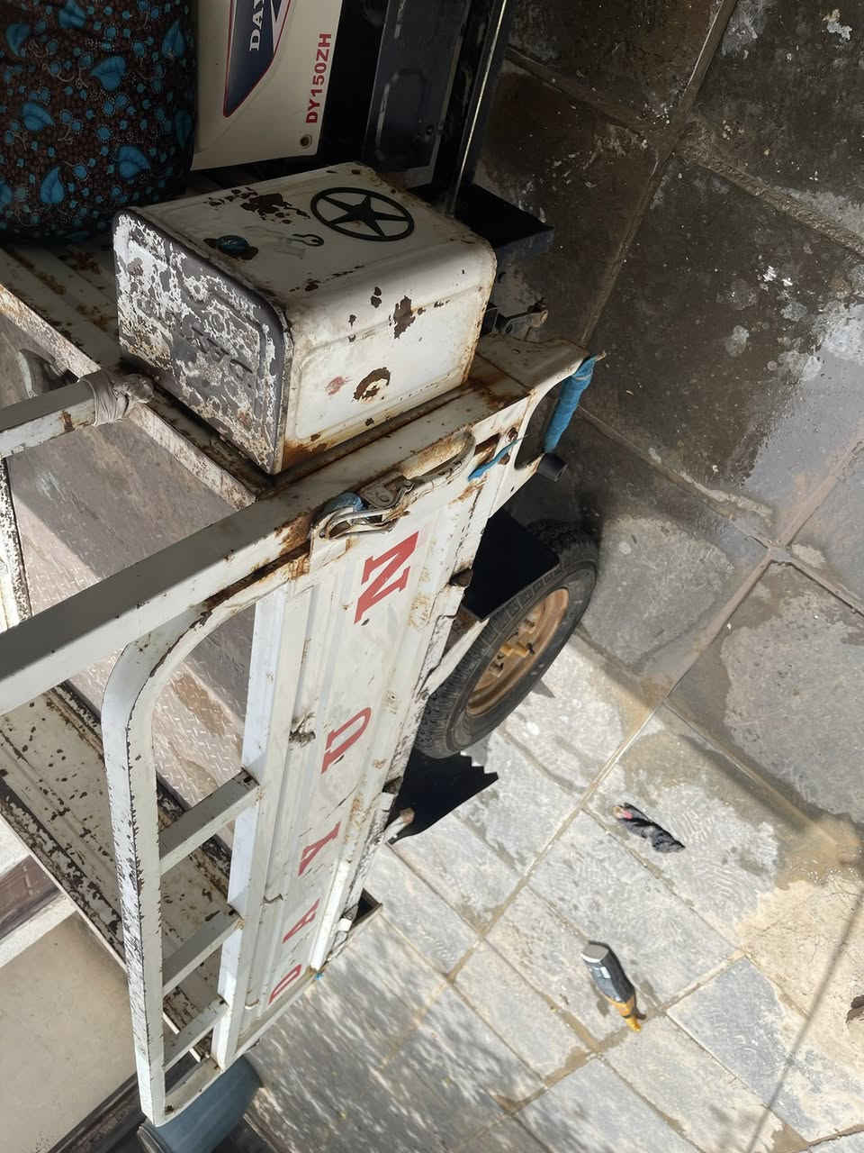 سلام عليكم ستوته للبيع مديل ٢٠ محرك مفتوح تويز جدد كسن كبس كهربءيات كلهة شغله مكاني ناصريه مركز ***********
