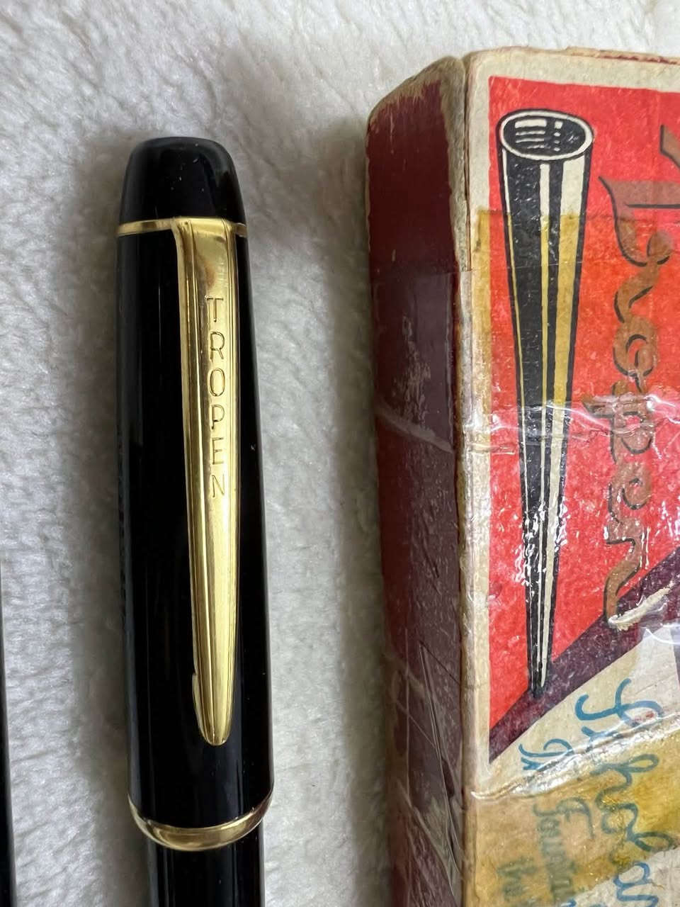 للبيع قلم حبر الماني اصلي قديم  سعر  65 الف


**إذا كنت صاحب هذا الإعلان وتريد حذفه لأي سبب، رجاءا أرسل رسالة إلى الدعم الفني**