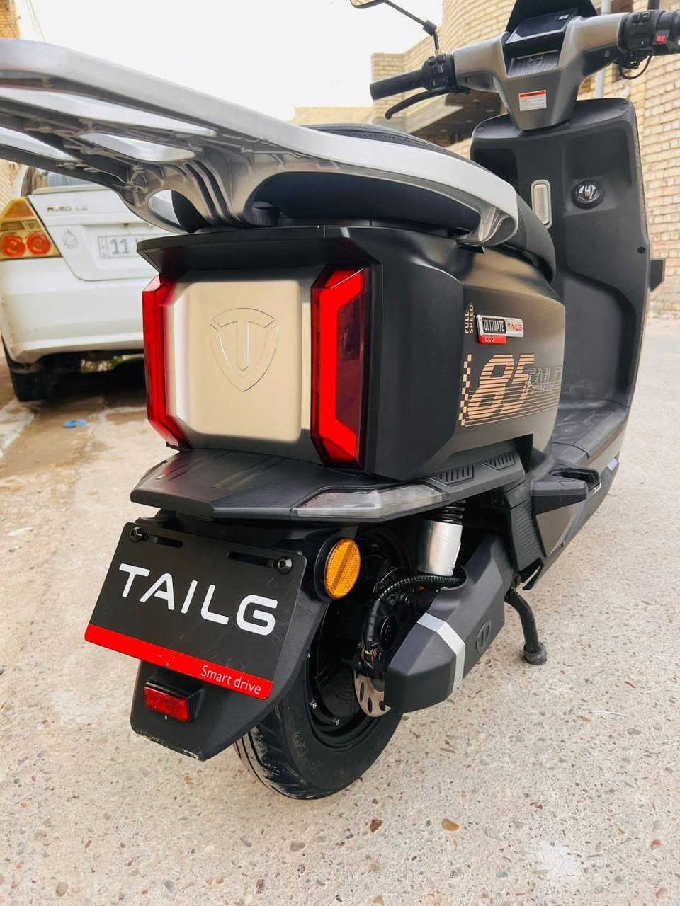 السلام عليكم للبيع دراجه تايلج 6بطاريات ملف 2000 السعر 800 وبيها مجال بصيط للااستفسار اتصل *********** مكاني بغداد الزعفرانيه
