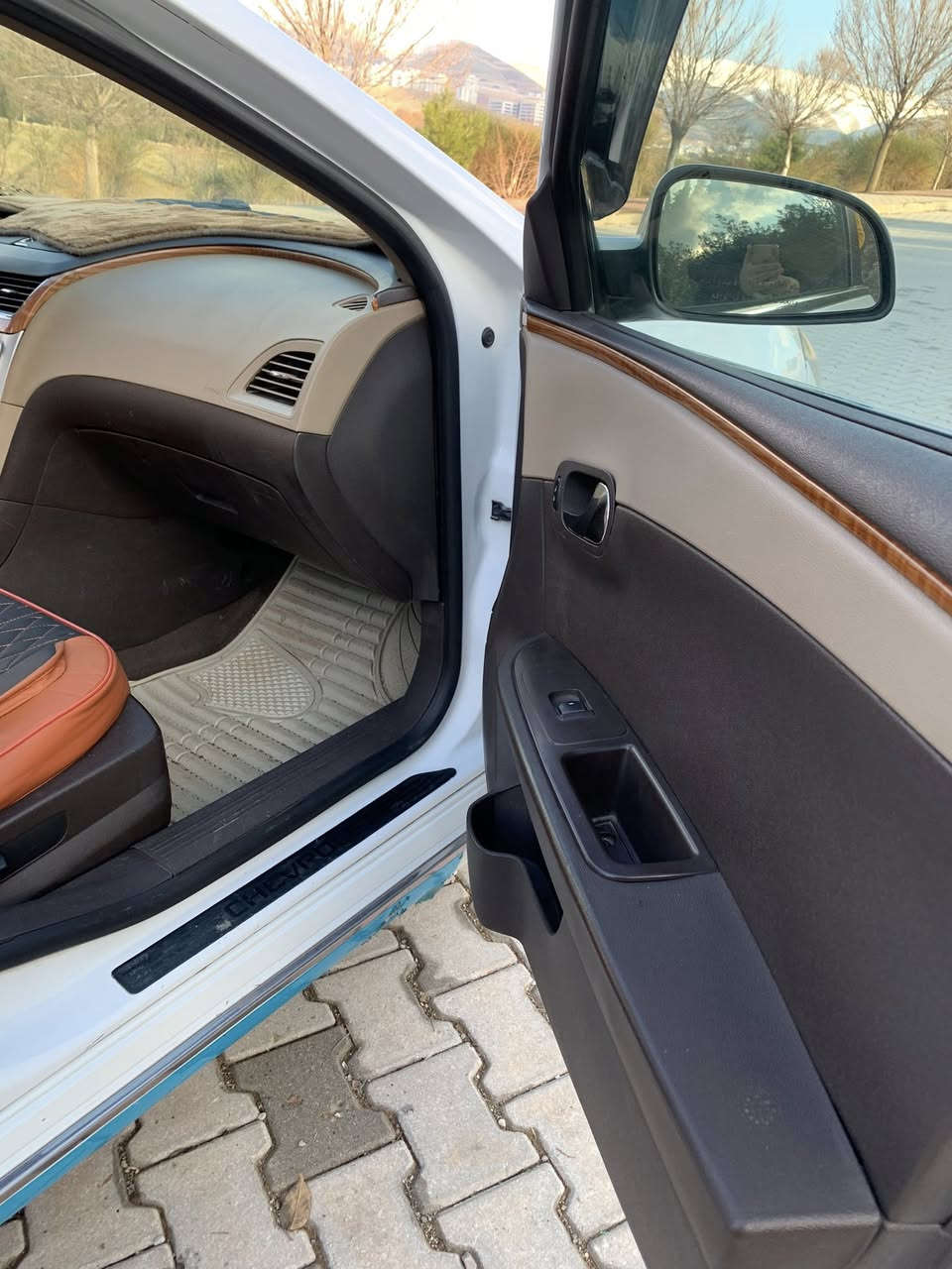 ماليبو 2012 خليجي شركة منصور رقم سليمانية هزة ورقم وسنوية لحد 2030 وكاله تحويل موجود سيارة بيها ربع بونيد صبغ فقط وباقي مكفول كير ومحرك وتبريد وصدر وتخم تايرات وايرباك كلها بشرط/قفل مركزي ويل كب مثبت سرعه تحكم استيرن بلوتوث جام 4كهرباء السعر(90)ومجال/مكانها سليمانية
لاتصال(***********)
