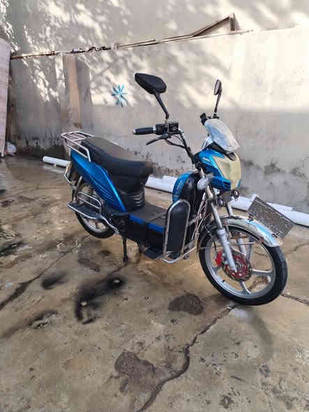 دراجة للبيع هارلي بطاريات جدد يقرن 10 جهاز مانع سرقة كهرباىيات شقالة سعر 500وبيهة  مجال  ***********
