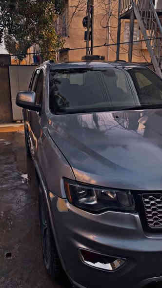 السلام عليكم 
جيب 2016   
شيروكي لمتد  فول
بيها ٥ قطع صبغ ابيعلك حزام علمود ما اتفاشل وياك   
ماشية٩٠ الف  
المواصفات فوول  :
محرك 3.6L  v6 
بانوراما فتحتين
اشاير بالمري
 ثلاث وضعيات قيادة 
ويل كب 
بصمه ابواب 
ستتم صوت رهيب مع دمام خلفي 
كشن السائق خزن ميموري
هيترات بالكشنات 
حساسات أمامية وخلفية 
توقف ذاتي عند الخطر  
لايت لد 
 كشافات لد 
قيادة ذاتيه مع كروس سرعة 
 شفتات بالستيرن مع تدفئة 
 تشغيل عن بعد 
 الصندوك شفط كهرباء
تخم تاير جديد 
جميع الكشنات كهرباء 
السعر ١٦٠٠٠ ومجال بسيط
اتصال او وتساب ***********
