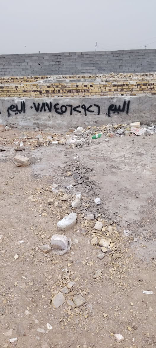 سلام عليكم عرصه. 400 م لبيع حي العمل نزله شيخ عناد خدمات كامله ماي مجاري كهرباء شوارع تبليط مدارس مستوصف. ***********
