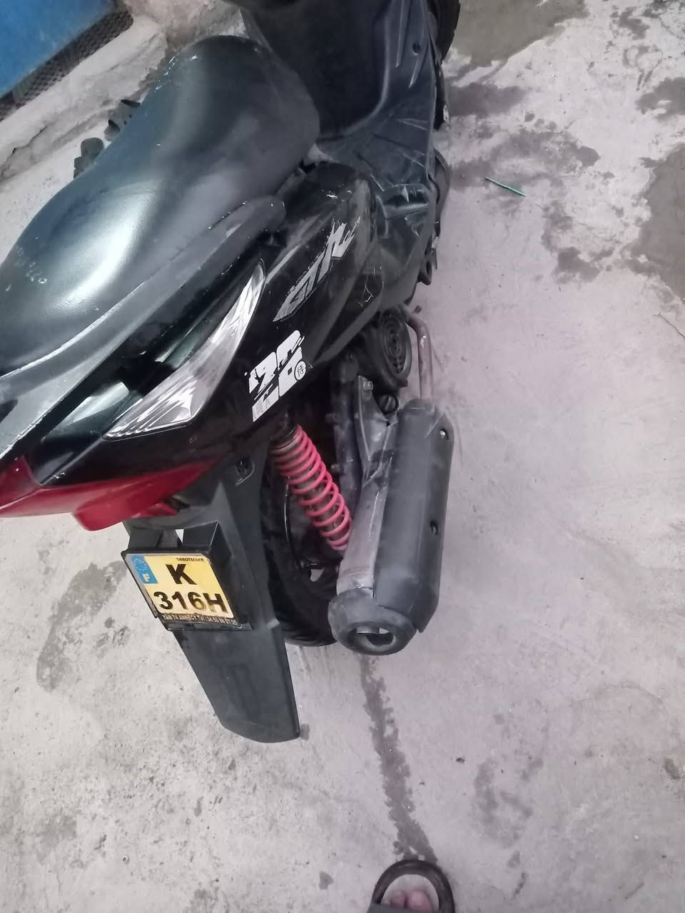 سلام عليكم دراجه ماكس ثعلب الدراجه كامله مكينه جديده كلشي مناقصهه نكره سلف السعر 400وبيهه مجال مكاني بغداد حي الجهاد مامتواجد خابرني وتدلل ***********
