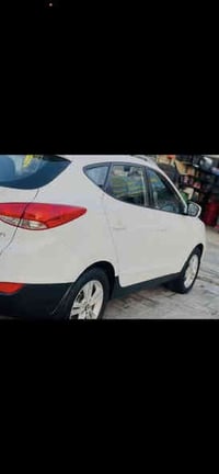 توسان للبيع  2014  السعر 155 بيه مجال  07726990814  بيع و مراوس