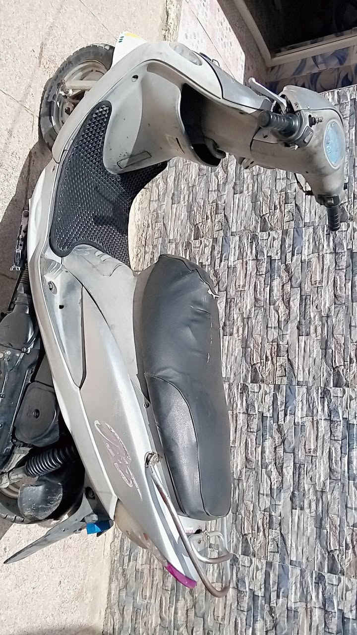 السلام عليكم دراجه للبيع منغولي مفتوح بوش ببستم سعر 550 وبيها مجال الشراي يجي خاص


**إذا كنت صاحب هذا الإعلان وتريد حذفه لأي سبب، رجاءا أرسل رسالة إلى الدعم الفني**