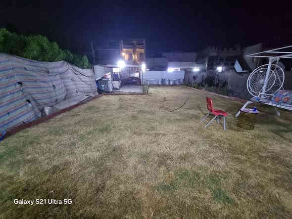 السلام عليكم دار ١٠٠م للايجار ٣نوم وصاله ومطبخ بيت جديد مقابيل حديقه تشجير الطابق الثالث مخزن كبير بناء العنوان حي الجهاد الامانه خلف الملعب 
الاتصال ***********
