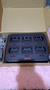 شاحن • هوكي توكي • إلكترونيات